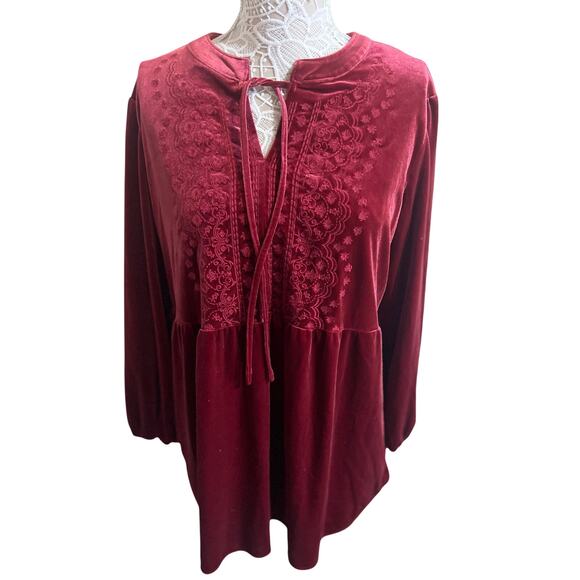 Pioneer Woman red velvet embroidered boho style top,great for holidays size XL - Picture 1 of 7